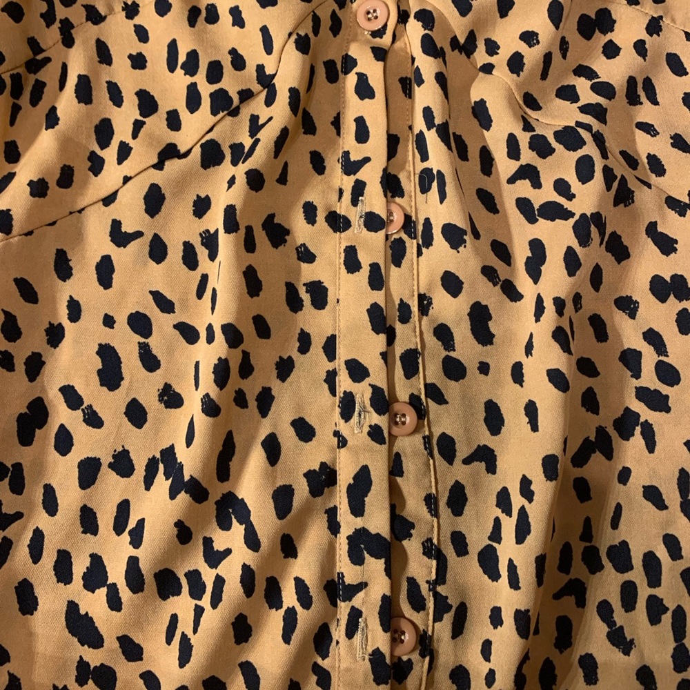 Boohoo (P) size 0 Dalmatian print button up shift dress camel color - Picture 3 of 9